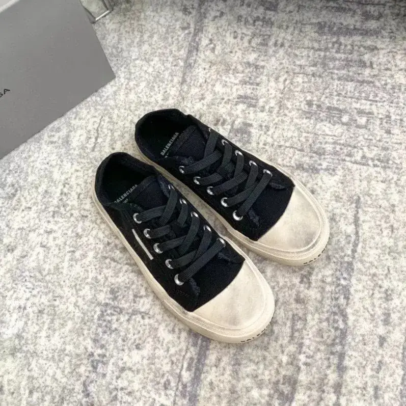 Balenciaga Paris Shoes — Black single shoes colorway — Joyagoo Spreadsheet photo