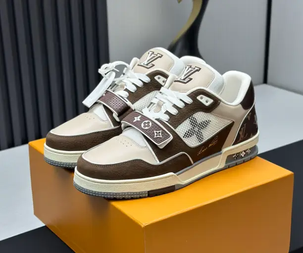 Louis Vuitton Trainer Beige White — 10 colorway — Joyagoo Spreadsheet photo