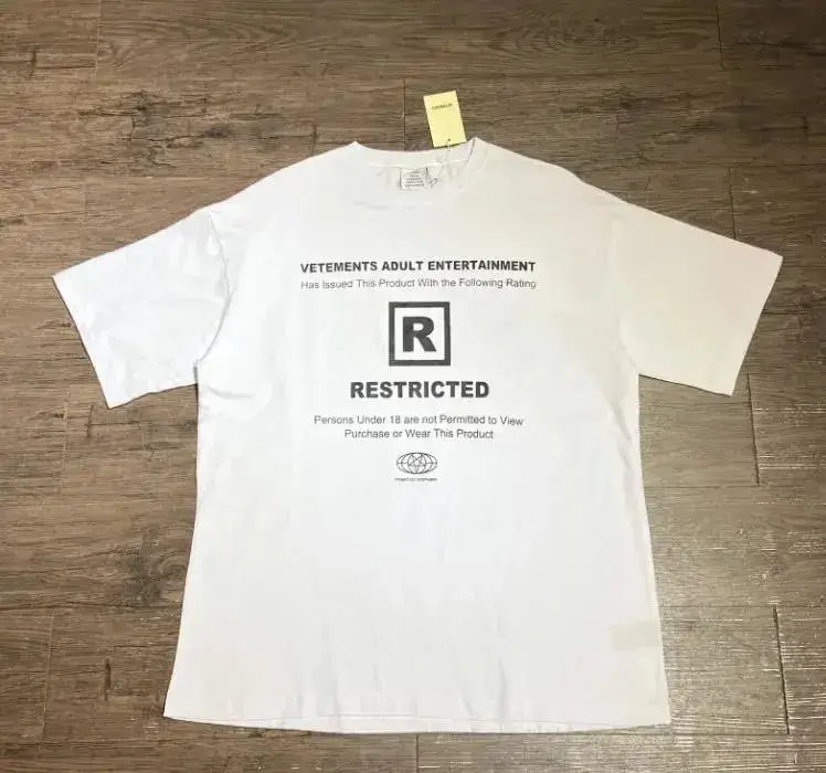 Vetements Tees — 1 colorway — Joyagoo Spreadsheet photo