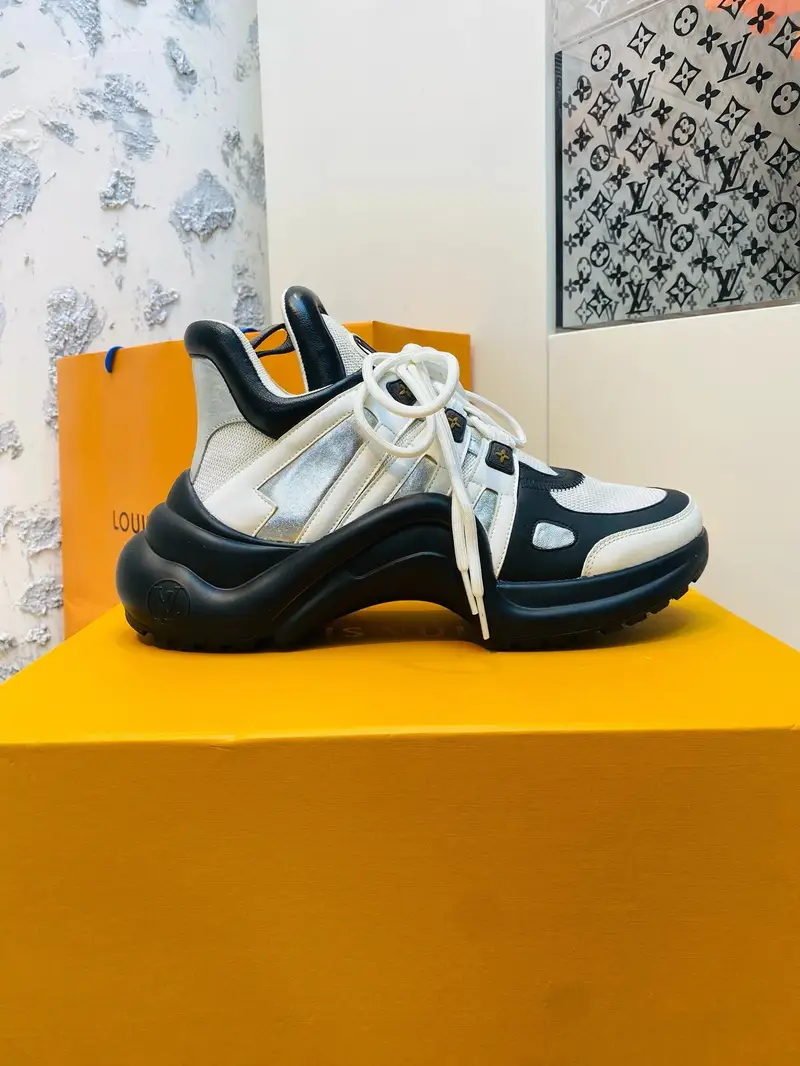 LV Archlight Shoes — 6 colorway — Joyagoo Spreadsheet photo