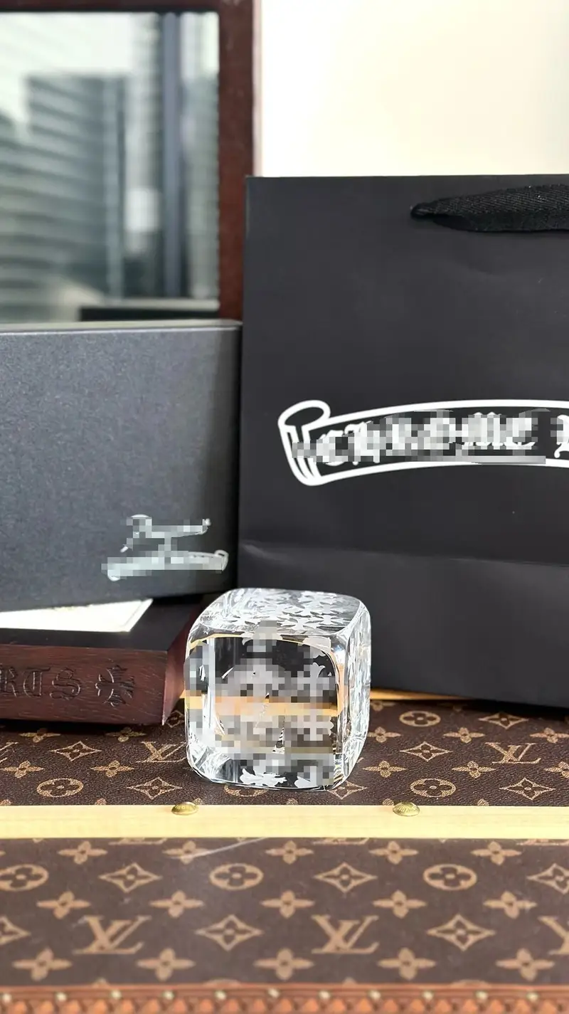Chrome Hearts Wine Bottle — Crystal dice colorway — Joyagoo Spreadsheet photo