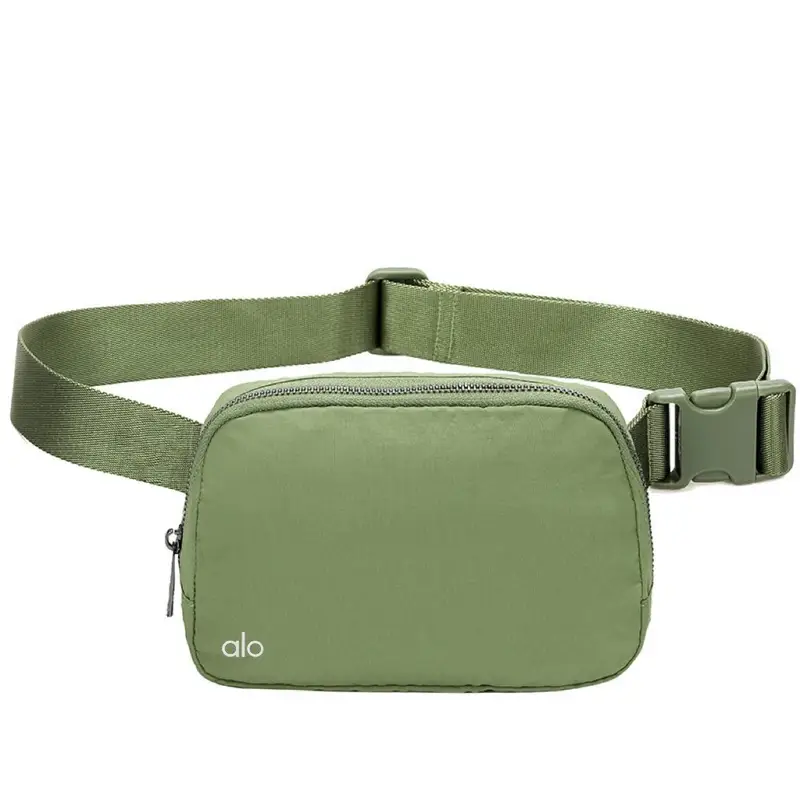 Lululemon Waist Bag — Grass green colorway — Joyagoo Spreadsheet photo