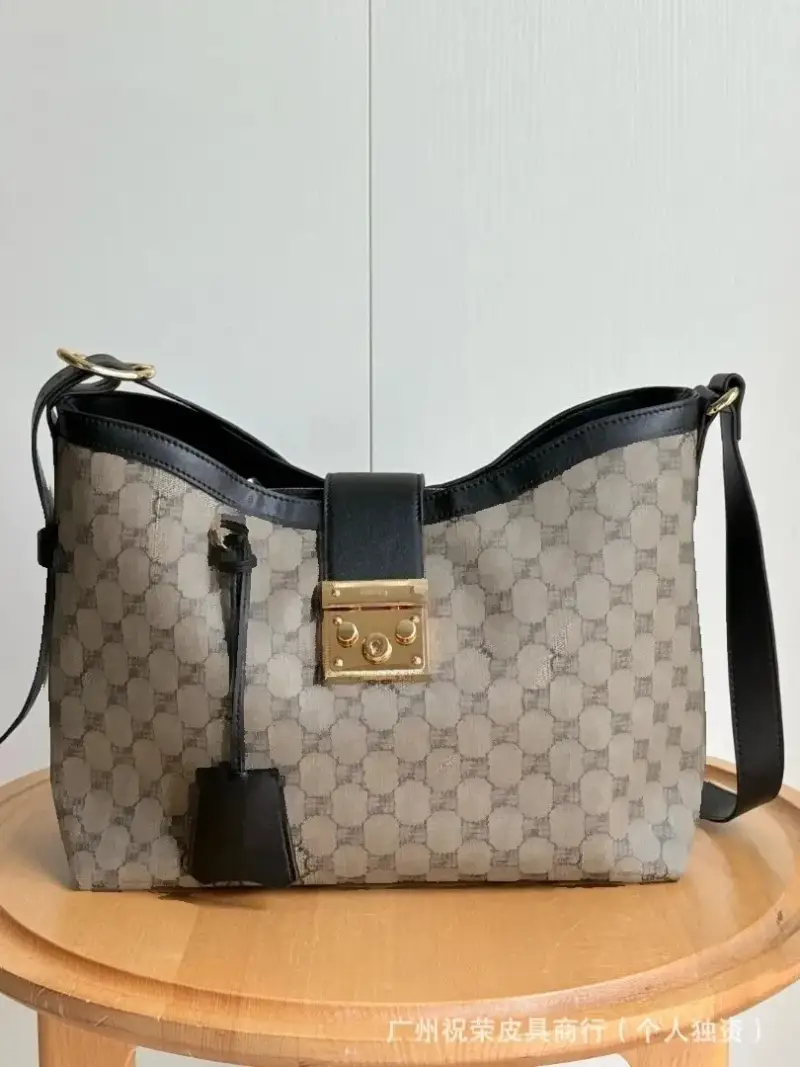 Gucci Padlock Bag — Black colorway — Joyagoo Spreadsheet photo