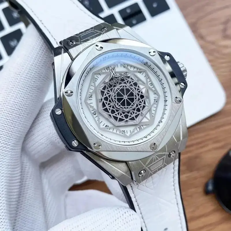 Hublot Big Bang Sang Bleu — silver  White Plate  White Belt colorway — Joyagoo Spreadsheet photo