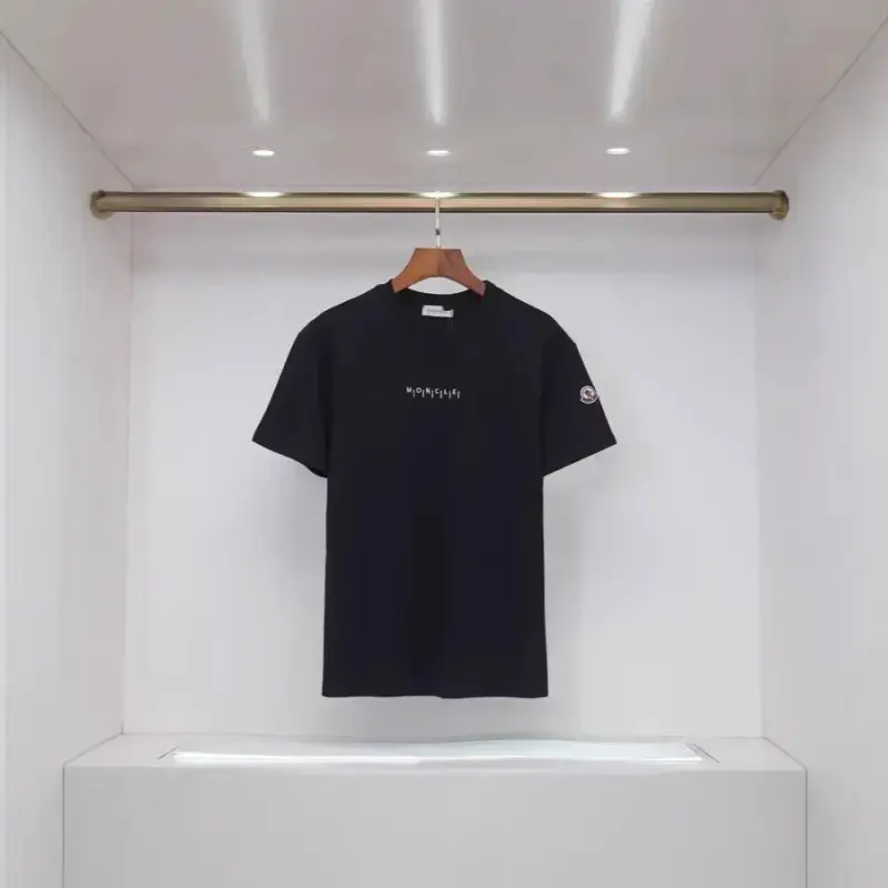 Moncler Tees — 1 colorway — Joyagoo Spreadsheet photo