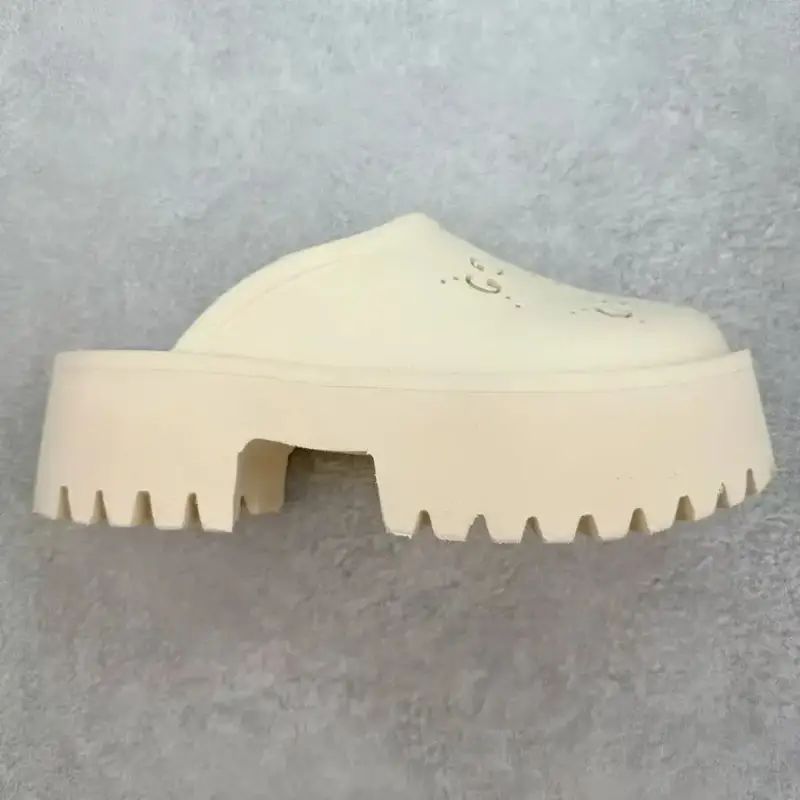 Gucci Flip Flops — Rice White colorway — Joyagoo Spreadsheet photo