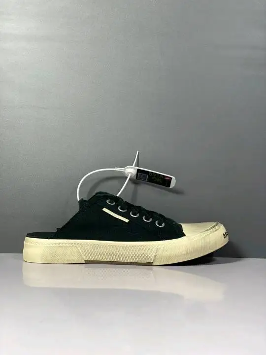 Balenciaga Sneakers — 21 colorway — Joyagoo Spreadsheet photo