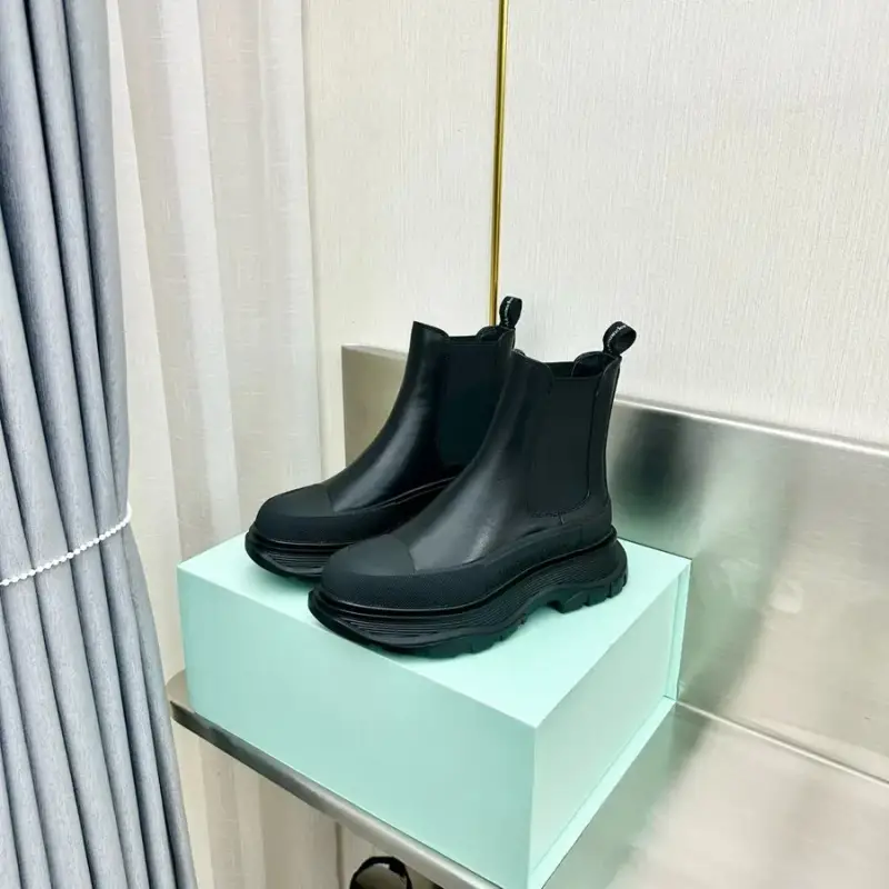 Alexander McQueen Tread Slick Chelsea Shoes — 4 colorway — Joyagoo Spreadsheet photo