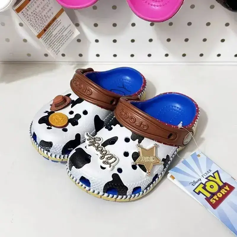 Crocs Buzz Lightyear Shoes — Cow face with blue sole (without shoe fl colorway — Joyagoo Spreadsheet photo