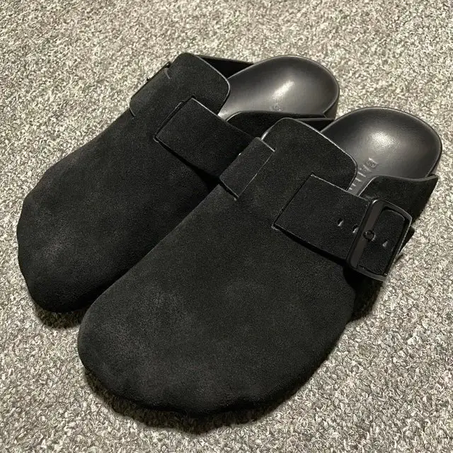 Dior Birkenstocks — BALENCIAGA Borken Black colorway — Joyagoo Spreadsheet photo