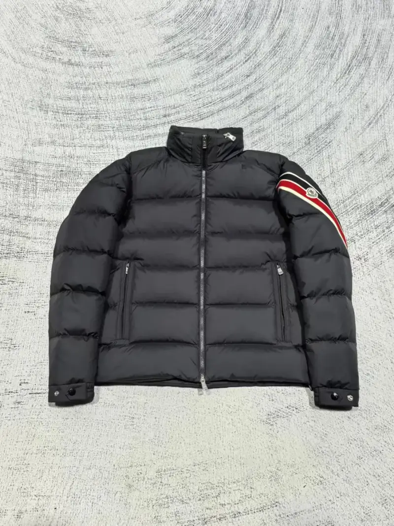 Moncler Solayan Hooded Short Down Jacket — Black colorway — Joyagoo Spreadsheet photo