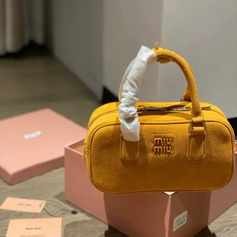 Miu Miu Bag — Mango Yellow colorway — Joyagoo Spreadsheet photo