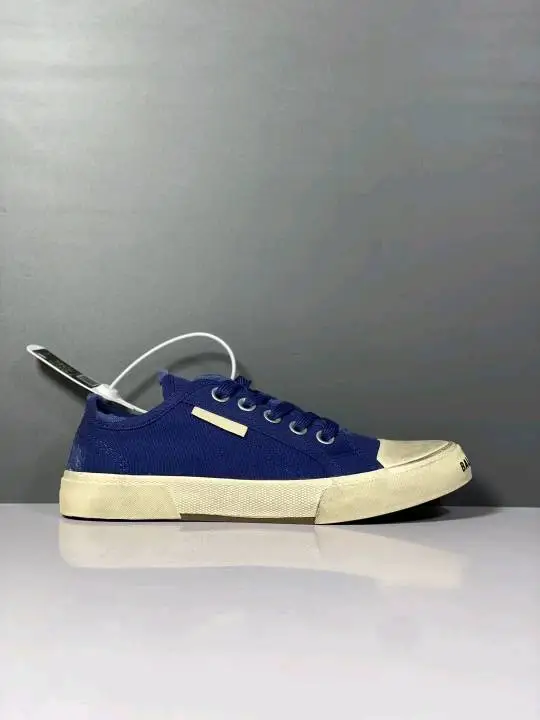 Balenciaga Sneakers — 16 colorway — Joyagoo Spreadsheet photo
