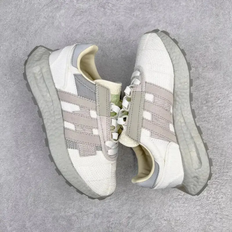 Adidas Originals Retropy E5 Shoes — White green colorway — Joyagoo Spreadsheet photo