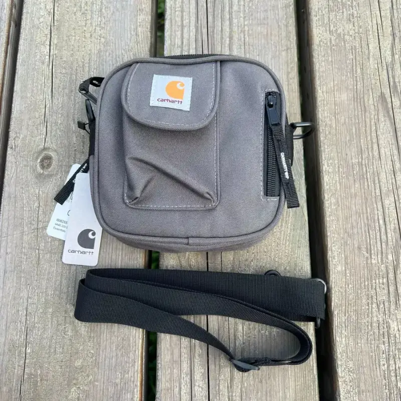 Carhartt Square Shoulder Bag — Pull bone square bag gray colorway — Joyagoo Spreadsheet photo