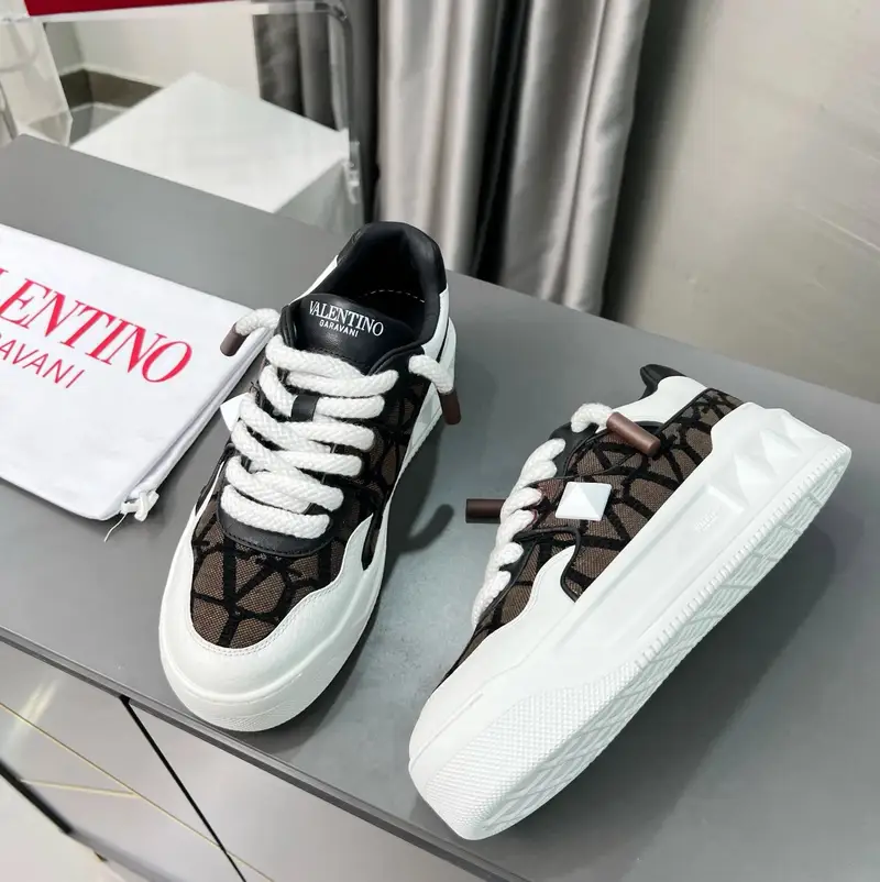 Valentino Trainers With Strap — Style 1 colorway — Joyagoo Spreadsheet photo