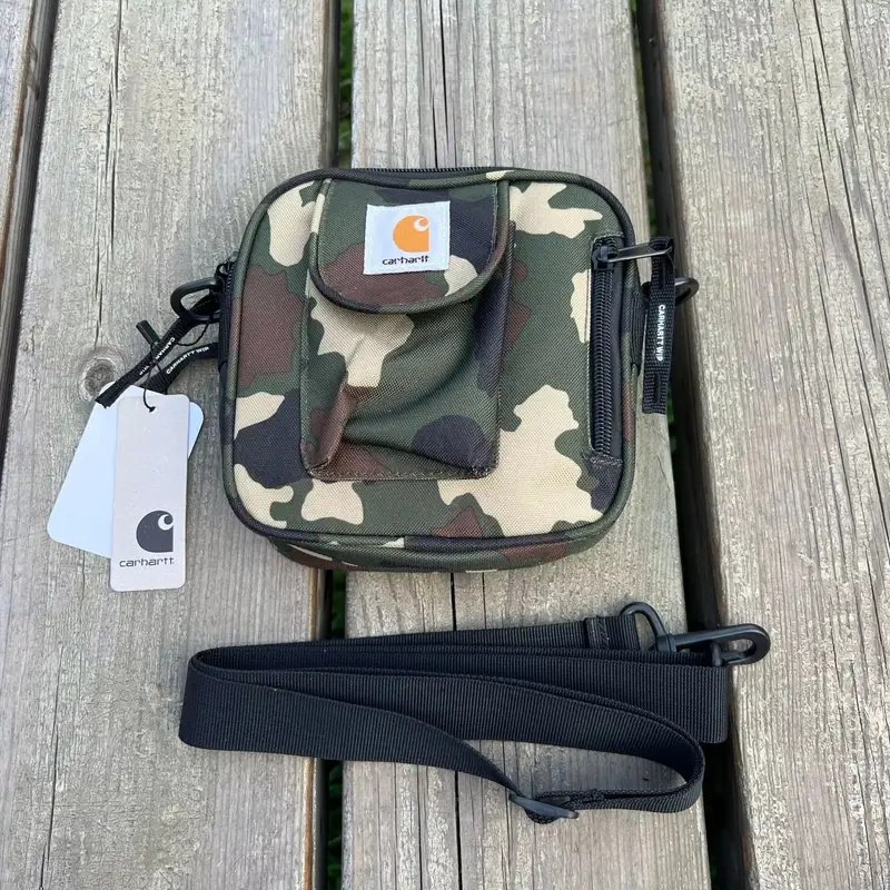 Carhartt Square Shoulder Bag — Pull bone square bag army green camoufl colorway — Joyagoo Spreadsheet photo