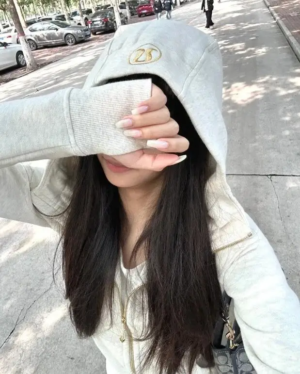 Lululemon Scuba Hoodie — Flower Grey Gold Label colorway — Joyagoo Spreadsheet photo