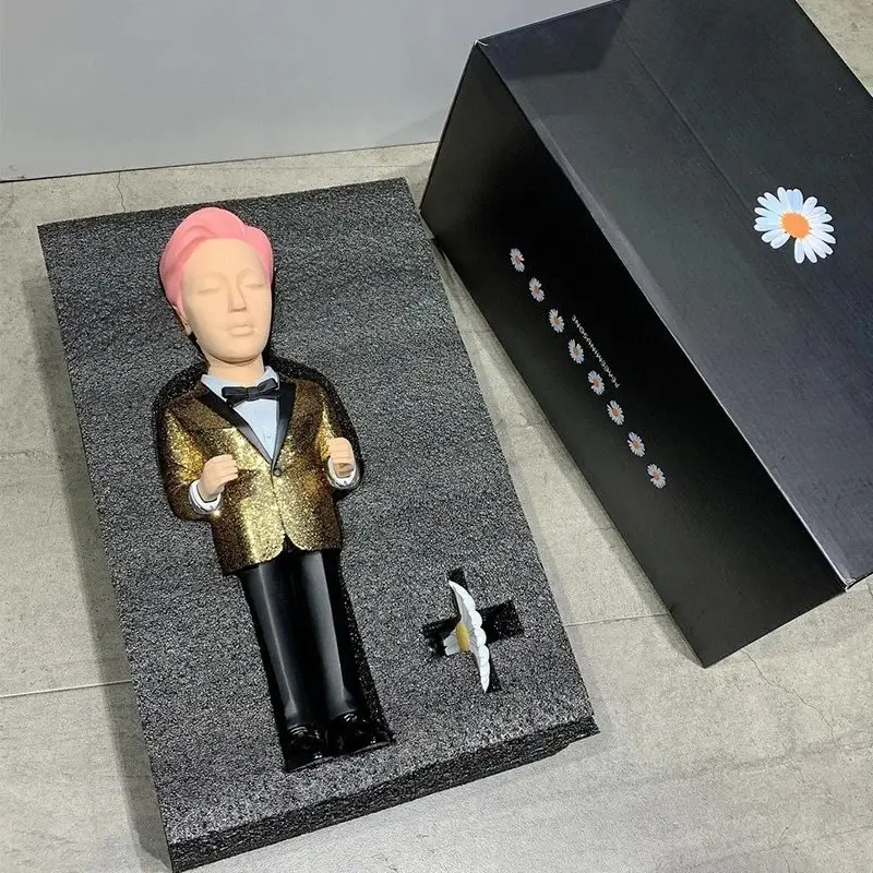 Mighty Jaxx Danil Yad Fashion Designer — Quan Zhilong colorway — Joyagoo Spreadsheet photo