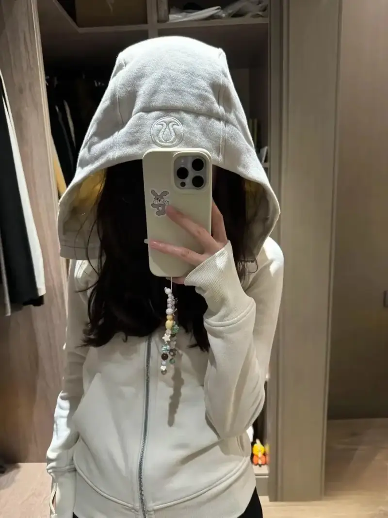 Lululemon Scuba Hoodie — Bone white colorway — Joyagoo Spreadsheet photo