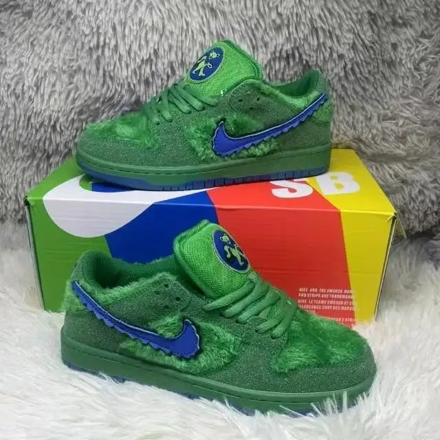 Dunk SB Court Purple Shoes — Green Bear colorway — Joyagoo Spreadsheet photo