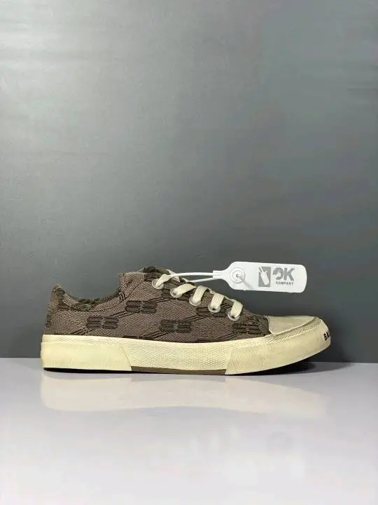 Balenciaga Sneakers — 10 colorway — Joyagoo Spreadsheet photo