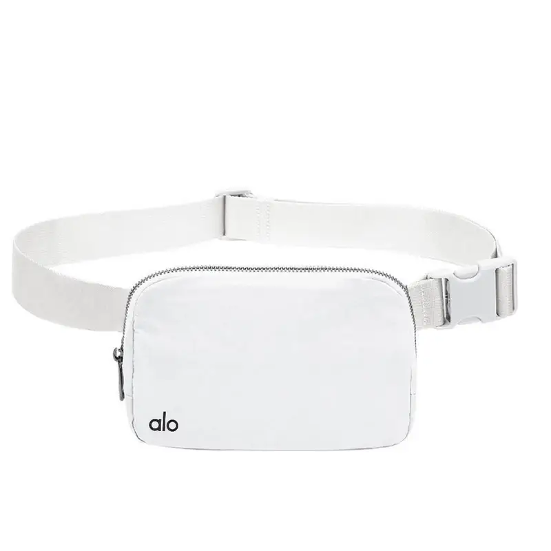 Lululemon Waist Bag — white colorway — Joyagoo Spreadsheet photo