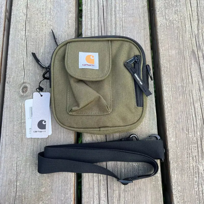 Carhartt Square Shoulder Bag — Pull bone square bag Army Green colorway — Joyagoo Spreadsheet photo