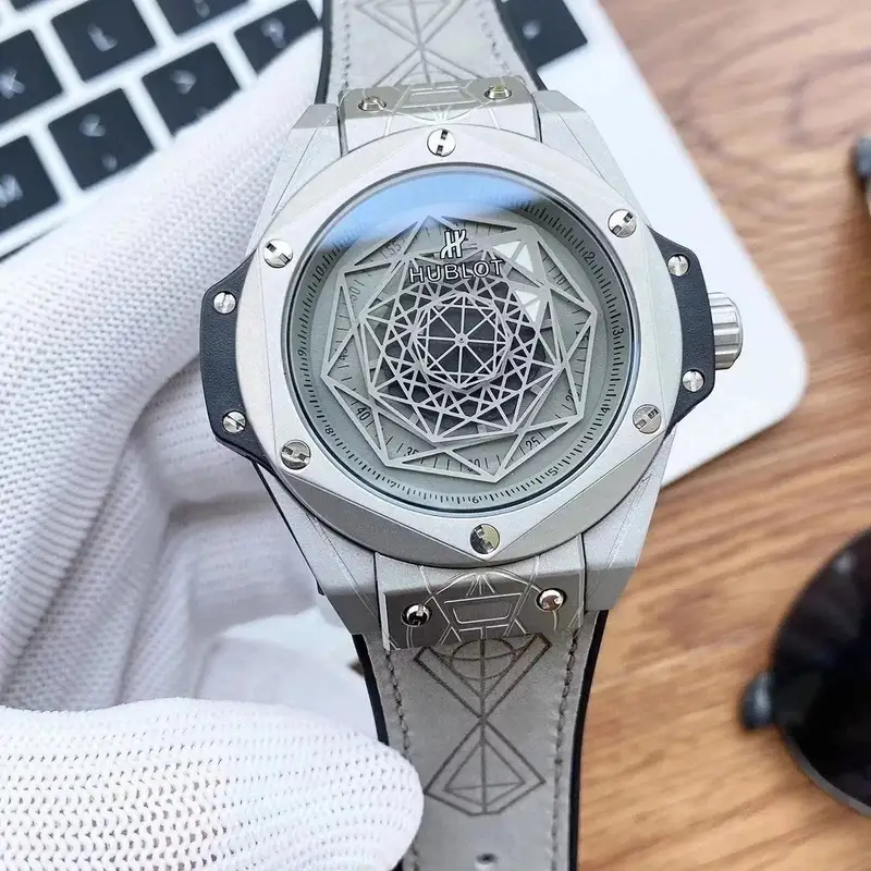 Hublot Big Bang Sang Bleu — Titanium Grey  Grey Plate  Grey Belt colorway — Joyagoo Spreadsheet photo