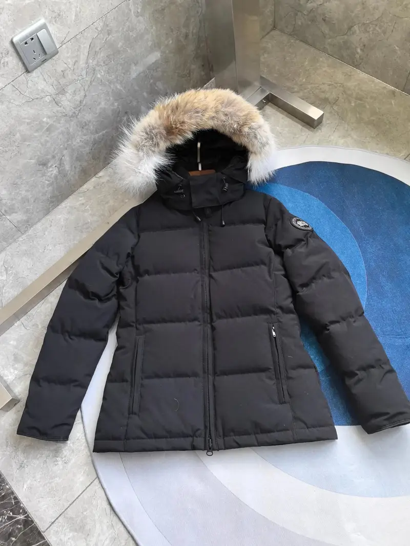Canada Goose Wyndham Jacket — Black black label colorway — Joyagoo Spreadsheet photo