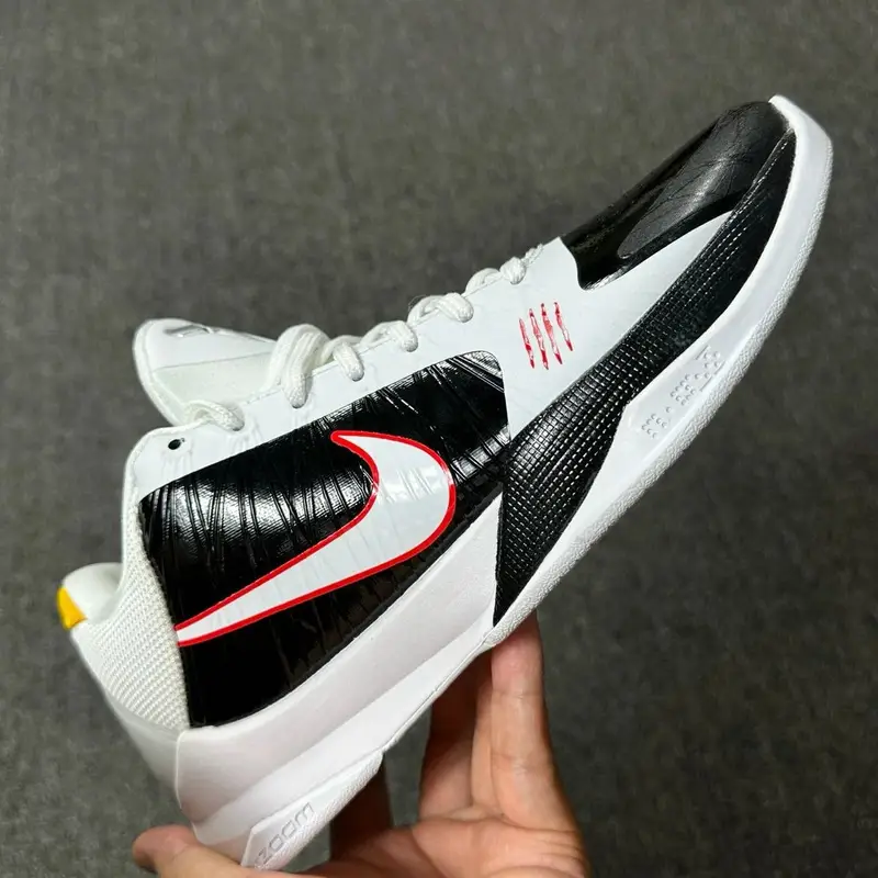 Kobe 8 Venice Beach Shoes — Kobe 5 Black and White Bruce Lee colorway — Joyagoo Spreadsheet photo