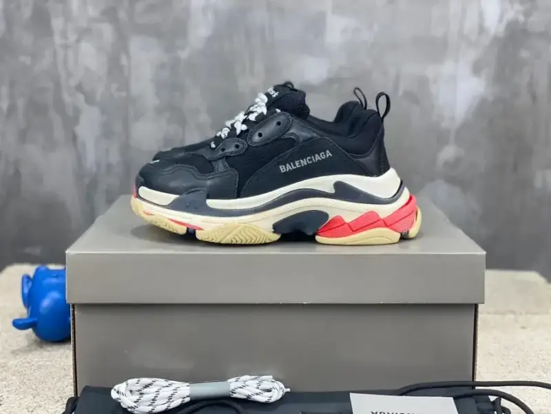Balenciaga 3S Shoes Black — 1 colorway — Joyagoo Spreadsheet photo