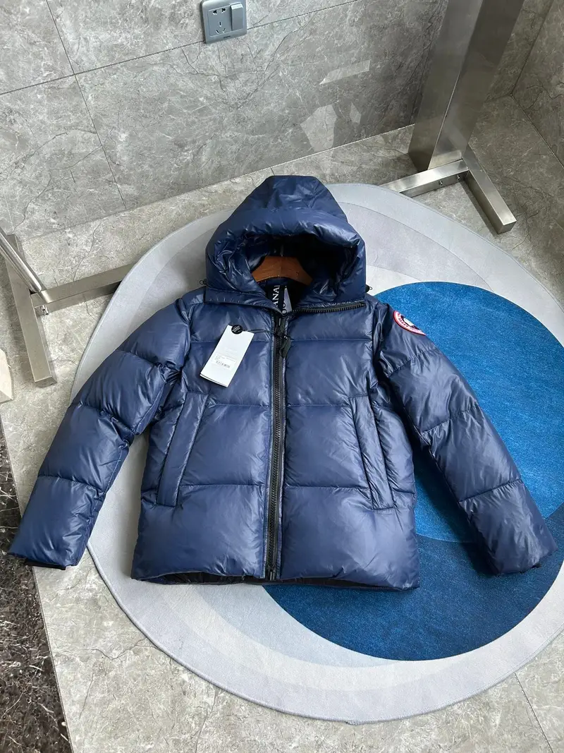 Canada Goose Crofton Puffy Black Badge — blue red label colorway — Joyagoo Spreadsheet photo