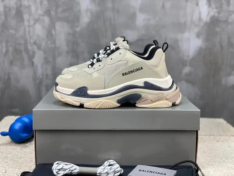 Balenciaga 3S Shoes Black — 6 colorway — Joyagoo Spreadsheet photo