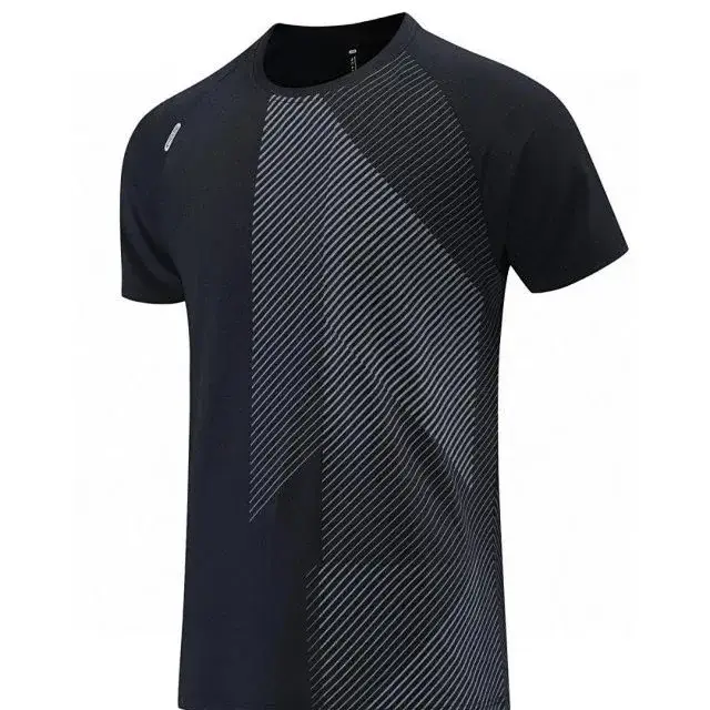 Lululemon Breathable T-Shirt — Black colorway — Joyagoo Spreadsheet photo